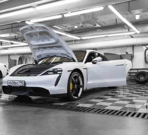 Покраска авто в детейлинг центре SA CarLounge в Москве