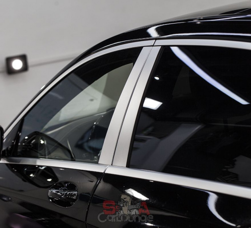 Замена крыши на авто в детейлинг центре SA CarLounge в Москве