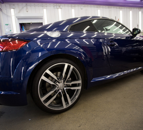 Замена крыла в детейлинг центре SA CarLounge в Москве