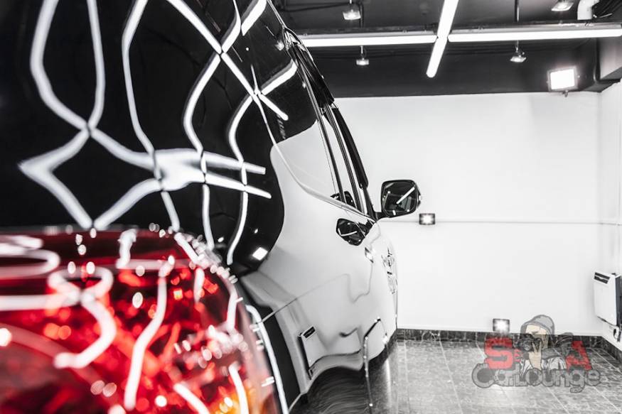 Покраска двери авто в детейлинг центре SA CarLounge в Москве