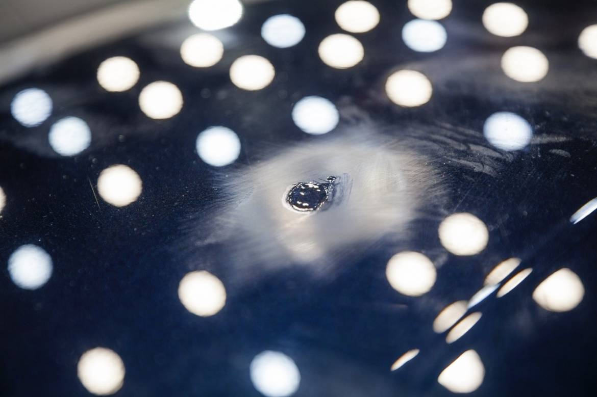 Ремонт сколов на кузове автомобиля в детейлинг центре SA CarLounge