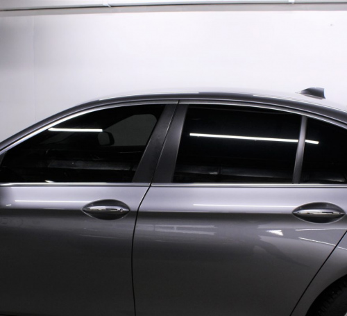 Замена крыши на авто в детейлинг центре SA CarLounge в Москве