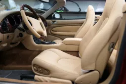 Перетяжка элементов салона автомобиля