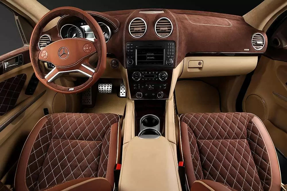 Перешить салон кожей в детейлинг центре SA CarLounge в Москве